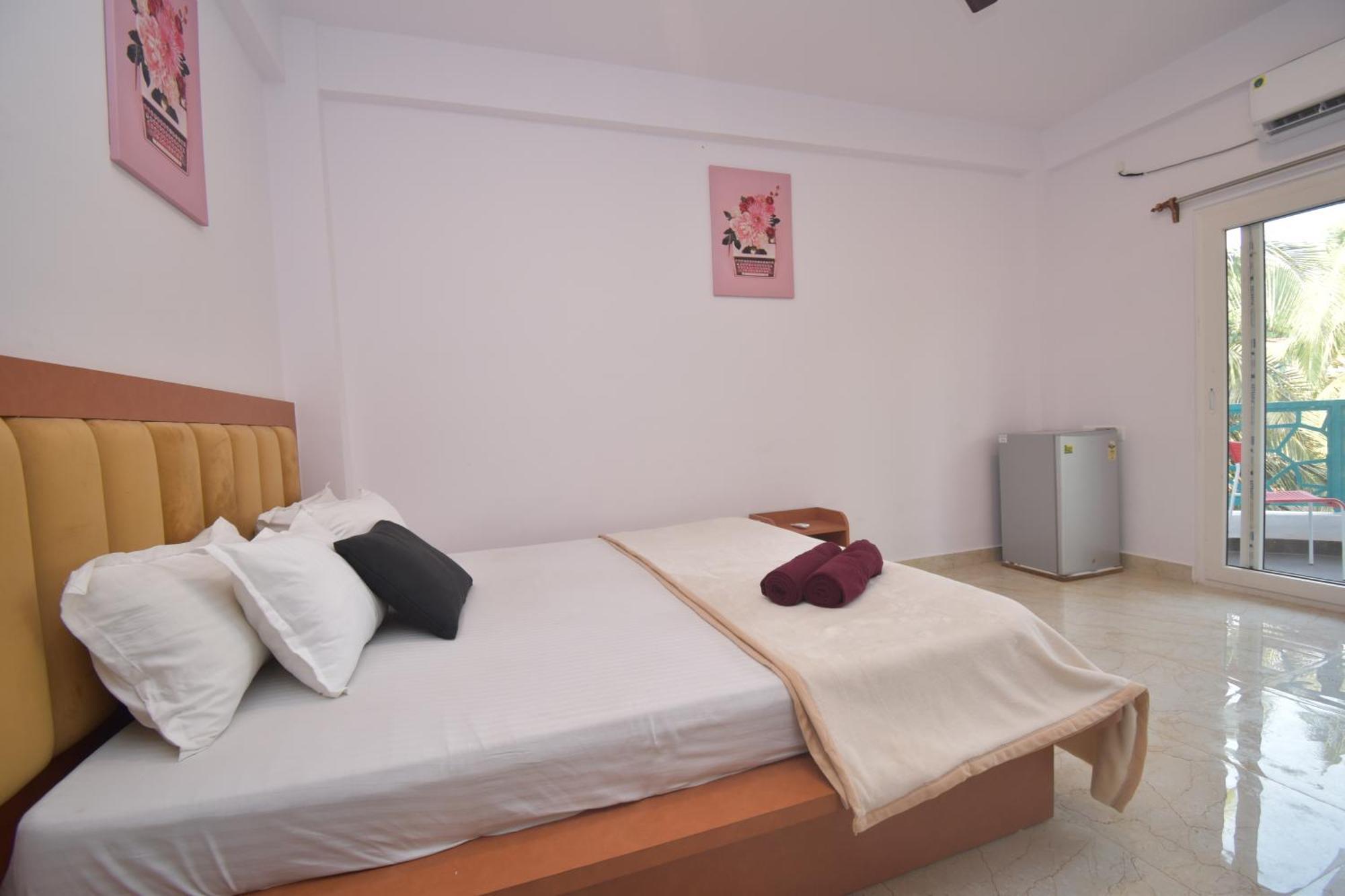 Th0ms0n Residency At Apartment Calangute